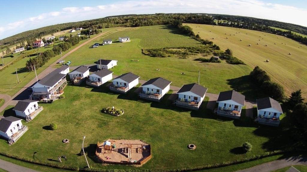 Cavendish Bosom Buddies Cottage Resort Экстерьер фото