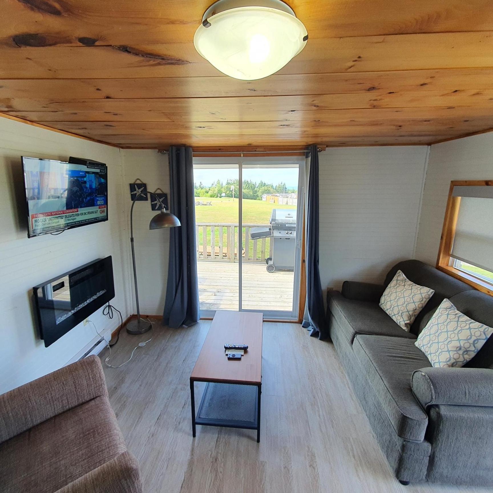 Cavendish Bosom Buddies Cottage Resort Экстерьер фото